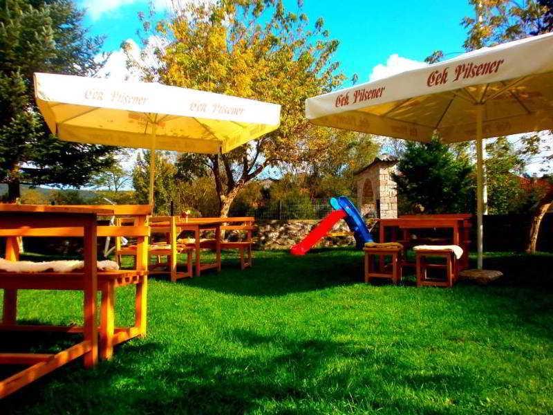Hotel Pashuta Voskopojë Zewnętrze zdjęcie